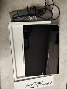 Microsoft Surface Pro 3 Windows 10 broken screen - Picture 1 of 1