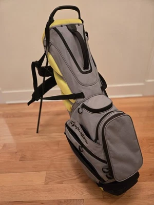 二手 TaylorMade 高尔夫 Flextech Crossover 支架包 状况良好  — 第 1/4 张图片