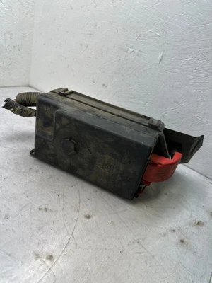 Caja de conexiones de fusibles de motor Buick Century 2000 2001 2002 2003 2004 2005 Foto 1 de 4