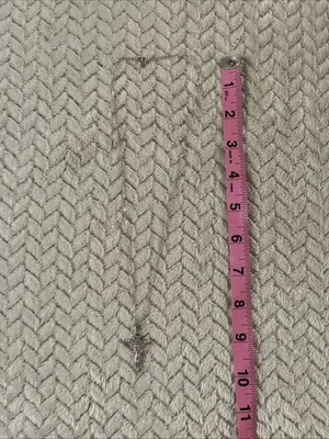 Thin sterling silver chain with silver crucifix (925) - Image 1 of 4