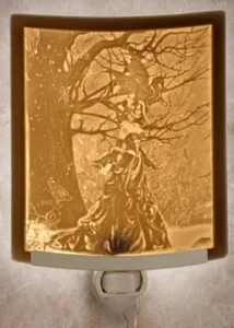 Nene Thomas "Queen of Shadows" Uncolored Lithophane Night Light made in the USA - Picture 1 of 1