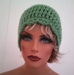 GRÜN ÜBERBACKENE BEANIE MÜTZE MÜTZE HANDGEHÄKELT BASKENMÜTZE SKULL CAP CLOCHE TAM - Bild 1 von 8