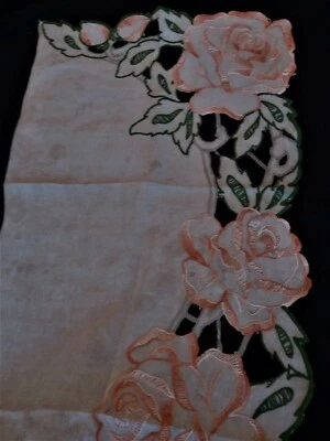 Napperon dessus de cheminée bordure d'étagère lin brodé - Photo 1/4