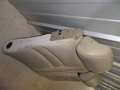 Pestillo reposabrazos trasero derecho pasajero trasero asiento trasero beige tostado Volvo S70 Foto 1 de 4