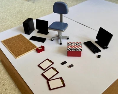 Dollhouse miniatures 1:12 - Office lot - chair, computers, clipboards - Image 1 of 2
