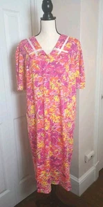 Vtg Moo Moo Style Duster Pink Floral Made In USA Short Sleeve Snap Button Sz L - Picture 1 of 12