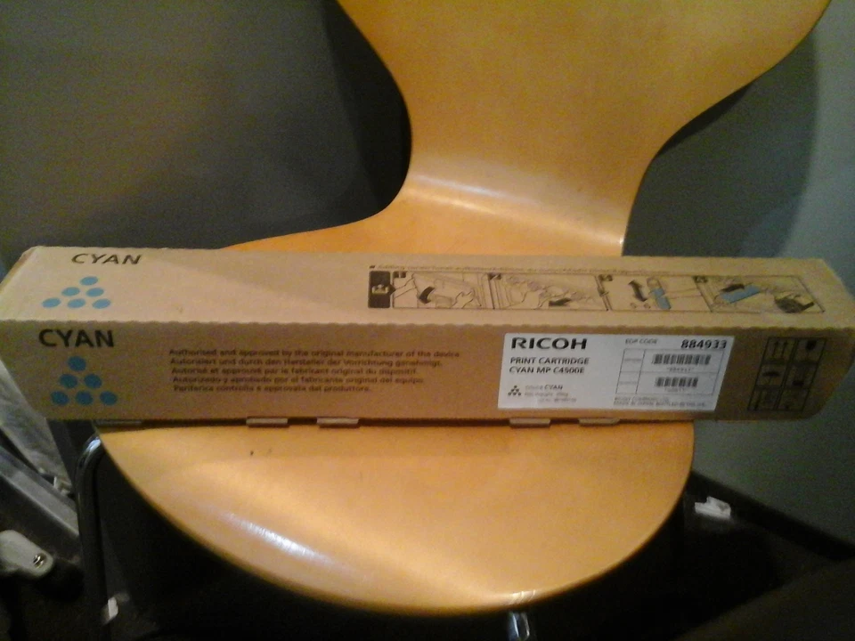 Genuine Ricoh 884933 Cyan Toner Cartridge MP C4500E A- VAT Inc - Image 1 of 1