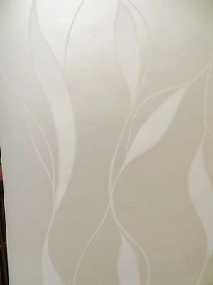 Hoja de arrastre contemporánea en champán y crema sobre papel tapiz satinado NA0203 Foto 1 de 3