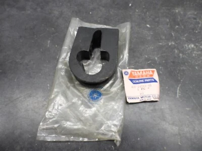 Amortiguador de tanque de gasolina de goma Yamaha MX 125 DT 175 2330 años 70 Foto 1 de 4