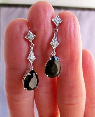 Pendientes lágrimas de diamantes negros talla pera de 2 quilates creados en laboratorio chapados en oro blanco de 14 quilates Foto 1 de 4