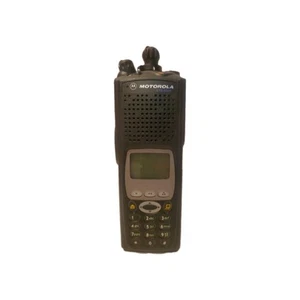 MOTOROLA XTS5000 MODEL 3 VHF Digital Portable Handheld Radio. H18KEH9PW7AN - Photo 1/5