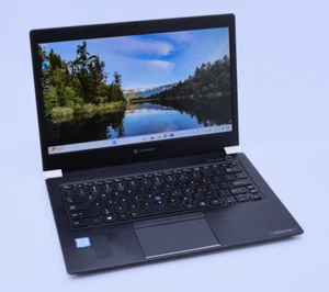 TOSHIBA DYNABOOK PORTEGE X30 INTEL CORE I7-8550U 1.8GHZ 16GB 256GB SSD TOUCH - Picture 1 of 4