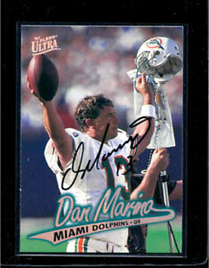 1997 Ultra  #  3  Dan Marino  HOF QB  On Card Auto  Miami Dolphins