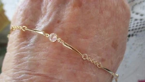 AVON DELICATE 6.75" BRACELET WITH CRYSTALS VINTAGE - Picture 1 of 5