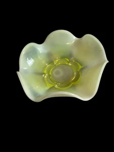 Antique Art Nouveau Canterbury Pattern, Opalescent Glass Bowl Yellow - Picture 1 of 10