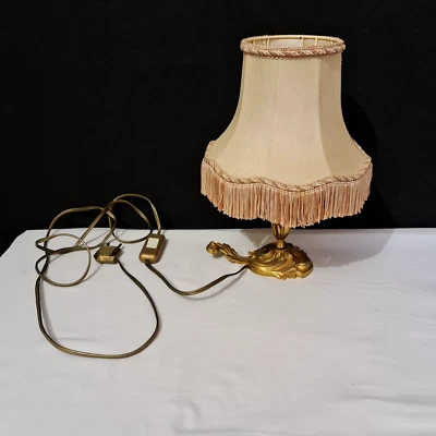 Lampe ancienne en bronze - Pied en en forme de bougeoir à main - XXe - Photo 1/4