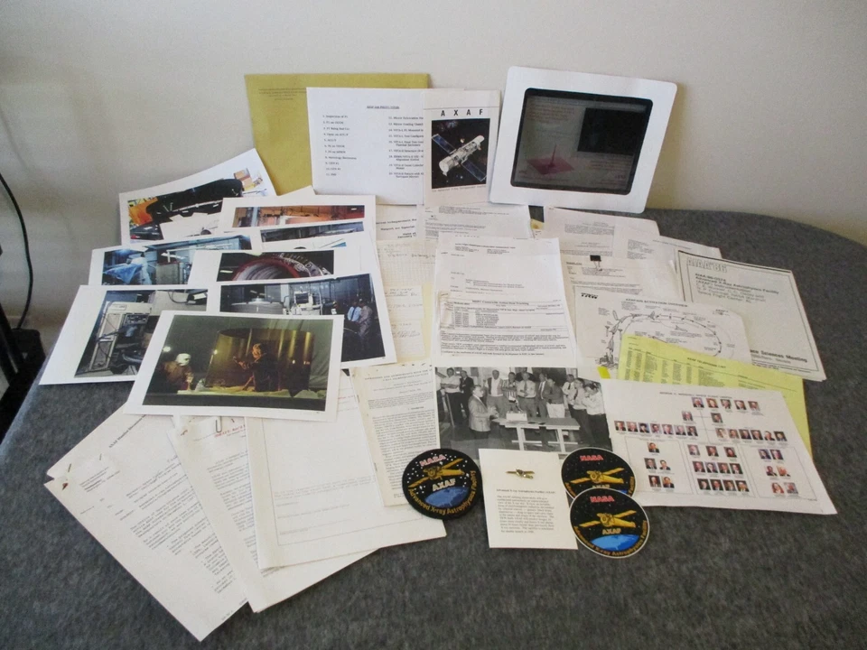 NASA MSFC TRW AXAF PRESENTACIONES + PARCHE + CALCOMANÍA + PINES DEL ESCRITORIO DEL GERENTE DE PROYECTOS Foto 1 de 4