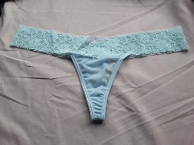 Tanga de encaje y malla Baci talla mediana  Foto 1 de 4