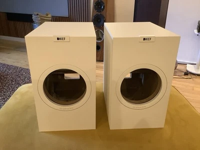 KEF Q350 Cabinet per altoparlanti, bianco. - Immagine 1 di 4