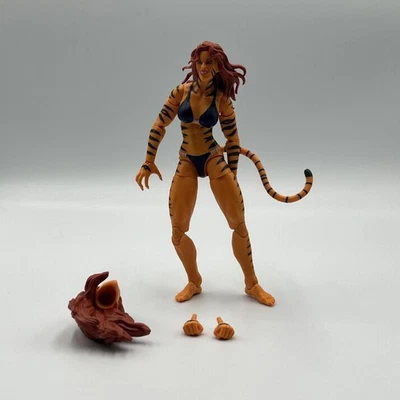 Figura Marvel Legends Tigra West Coast Avengers de paquete de 5 completo 6" suelto Foto 1 de 4