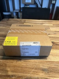 AIR-CAP3702I-E-K9 Cisco NEW 802.11ac Ctrlr AP 4x4:3SS w/CleanAir Int Ant E - Bild 1 von 2