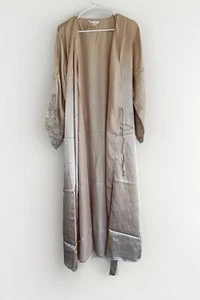 Flora Nikroos NWT Maxi Satin Robe Nightgown Appliqué Lace Sheer Cream 1X - Picture 1 of 8