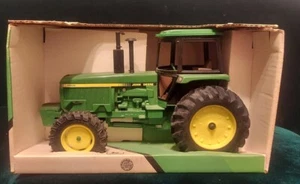 1/16 Vintage Original John Deere 4955 Tractor Large Rear Wheels by ERTL w Box - Picture 1 of 6