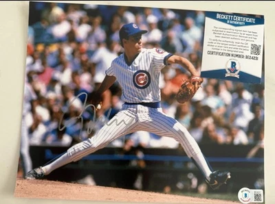 Greg Maddux Cy Young Cubs Braves Hof Signed 8x10 Photo Bas Beckett Authentic - Image 1 of 3