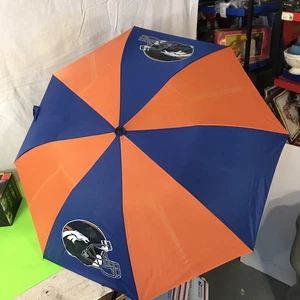 Denver Broncos NFL Compact Football Game Regenschirm 35" breit - Bild 1 von 10
