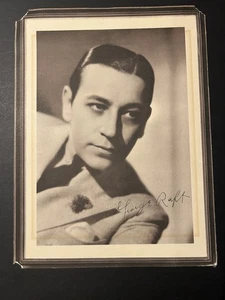 Foto autógrafa de retrato de estudio firmado por George Raft años 30 40 (dañado) - Imagen 1 de 4
