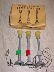 Vintage Louis Marx & Co.  Lighted Boulevard Lamp Post Set w/ Box   No.  073/3 - Picture 1 of 4