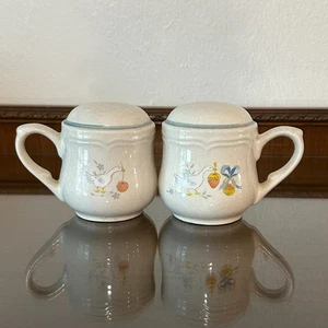 Goose Handled International China Stoneware Salt & Pepper Shakers Vintage - Picture 1 of 4