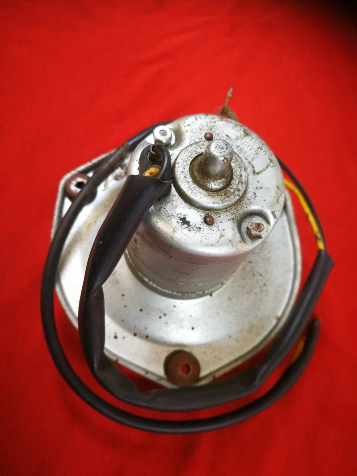 FIAT 2300 S CUPÉ VENTILADOR SOMBRERO ESTANTE Foto 1 de 1