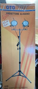 TREPPIEDI CON PROIETTORI 2X 500W 220 volt h 2,30 (1024) - Foto 1 di 2