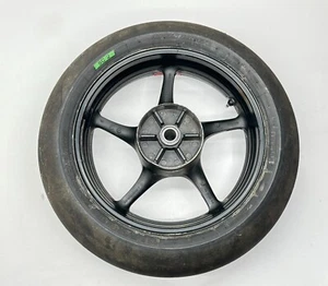 2009 Yamaha YZFR6 Rear Wheel Rim Tire OEM 5SL-25338-00-3X Black YZF R6 - Imagen 1 de 9