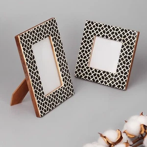 G Decor Black Lace Handcrafted Photo Frame Snake Skin Picture Display - Picture 1 of 6