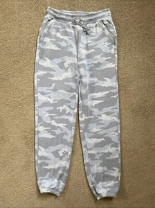 Athleta Girl Size M/8-10 Blue Camo Warm Up Joggers Zip Pockets - Picture 1 of 8