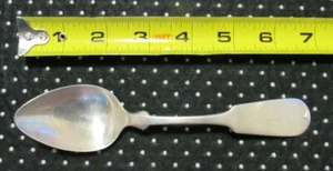 ANTIQUE COIN SILVER FIDDLE BACK TABLE SERVING SPOON  NO HALLMARK PRE 1868 HOWARD - Picture 1 of 8