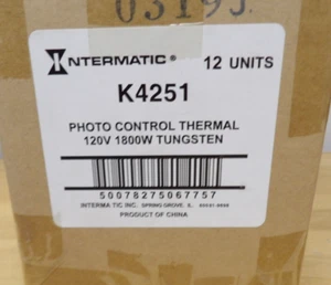 INTERMATIC K4251 120V, 1800 TUNGSTEN, STEM W/SWIVEL MOUNT PHOTO CONTROL,NEW - Picture 1 of 3