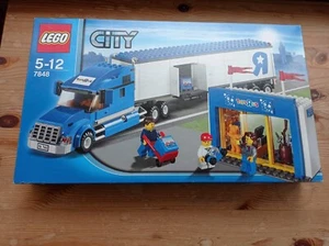 Brand New Lego CITY 7848 Toys “R” Us Truck Sealed In Box - Picture 1 of 4