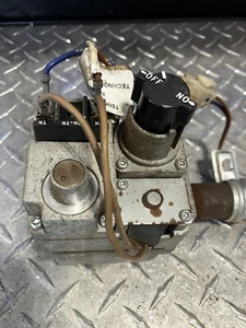 Trane 36D24401 White Rodgers 36D24 type 401 gas valve Same Day Shipping - Picture 1 of 8