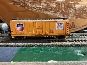 BACHMANN N SCALE UNION PACIFIC STEEL SIDE REEFER - Bild 1 von 2