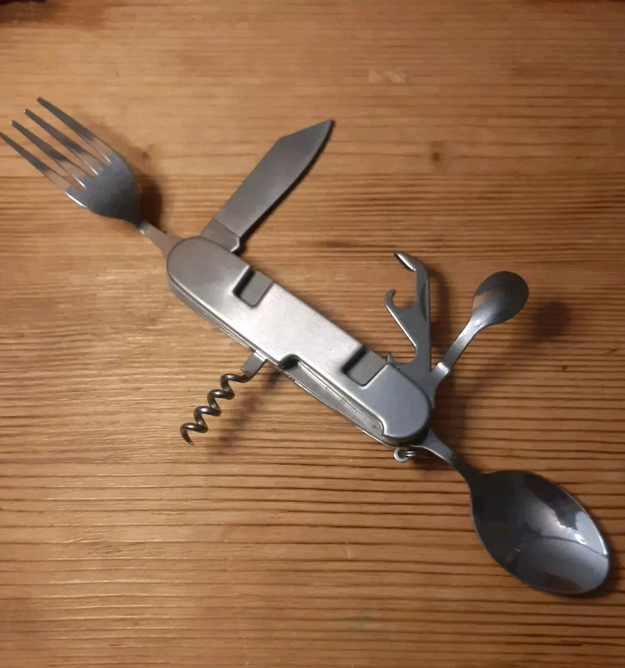 Cuchillo plegable turístico alemán vintage Crivit acero inoxidable. Foto 1 de 4