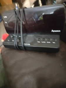 Advance Brand Alarm Clock - Picture 1 of 2