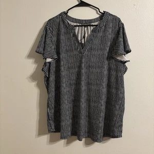 Adrianna Papell Bluse Damen Größe 2X blau weiß gestreift Rüschen Flatterärmel neu mit Etikett - Bild 1 von 15