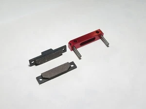 YY-MADMAX HPI KM ROVAN BAJA 1/5 5B 5T BRAKE SET PADS RED - Picture 1 of 1