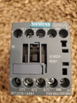 Contator Siemens 3RT2016-1AK61 - Imagem 1 de 3