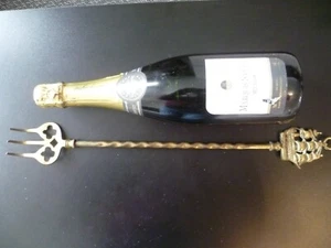 Antique 'HMS Victory' Theme, Long Handled Brass Muffin Fork. Brass Toasting Fork - Picture 1 of 10