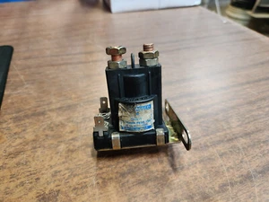 John Deere L100 Lawn Tractor Solenoid - Picture 1 of 5