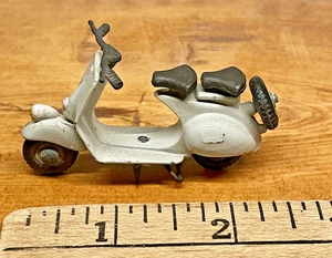 Tekno Denmark 442 VESPA SCOOTER (315) - Picture 1 of 7
